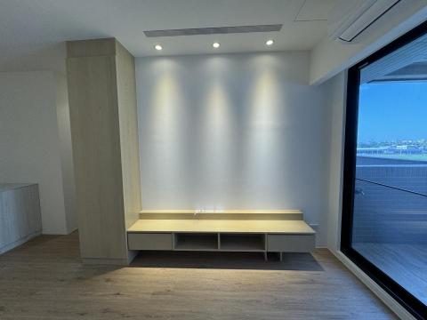 謝明峯 - 清景麟-訂製電視櫃（塗裝木皮板）