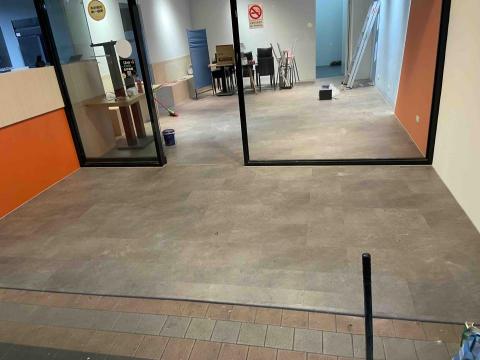 博誠木地板 - Spc 石紋防水耐磨地板