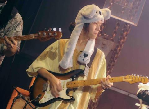 尹廷安 - 平常也喜歡音樂