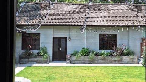 黃詠傑 - 野花園設計(眷村咖啡廳)