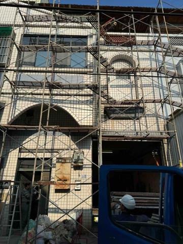 豪傑鷹架工程行 - 外牆防水漆