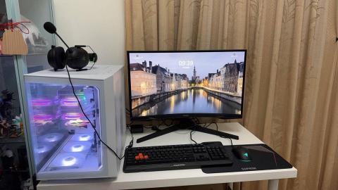 王錫凡 - 電腦組裝與維修（圖中電腦為組裝完成後狀態）