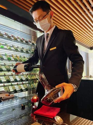 林傳凱 - 本職桂田鐵板燒侍酒師