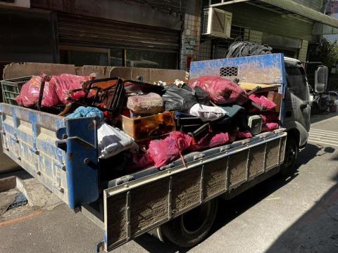 全方位各式工程拆除清運 - 清運