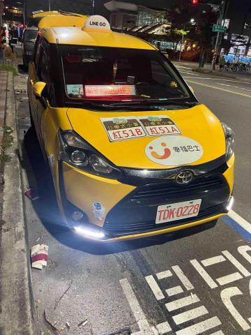 吳岳孟 - 計程車