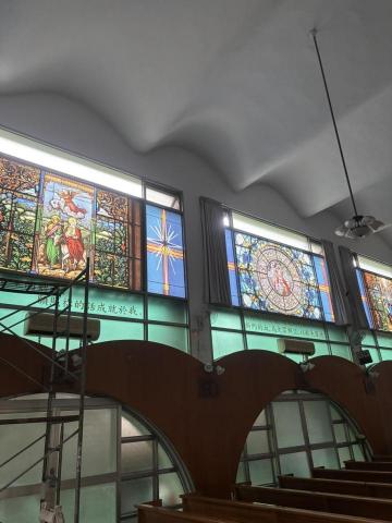 九狐廣告企業社 - 教堂透貼施工