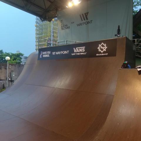 九狐廣告企業社 - 