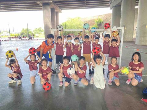 黃麒方 - 吉德堡雙語補習班暑期課程～