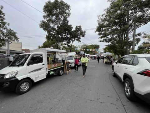 吳岳孟 - 擺攤實況