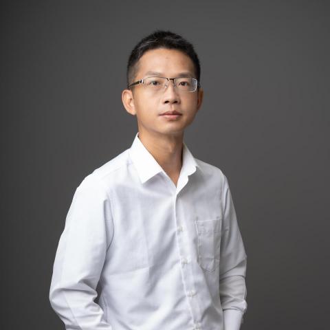 提供建漢服務的專家Tashi Shen (銘墾)