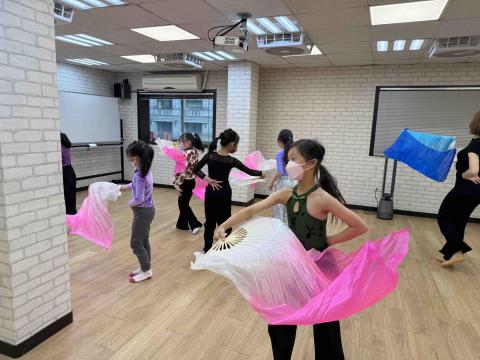 有光的孩子舞蹈空間 - 