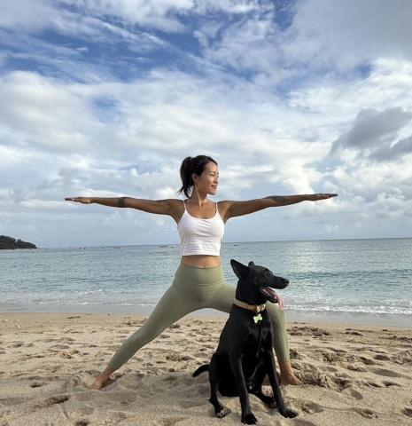 Yoga with Lucy 伊茜 / 恆春瑜伽 - 和毛孩兒一起瑜伽