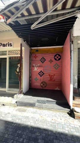 喬東企業社 - 2024/11月市區服飾店裝潢施工前 喬東企業社 - 2024/11月市區服飾店裝潢施工前