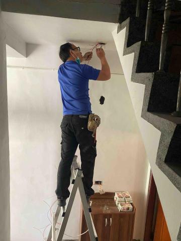 郭育榿 - 電路更新 郭育榿 - 電路更新