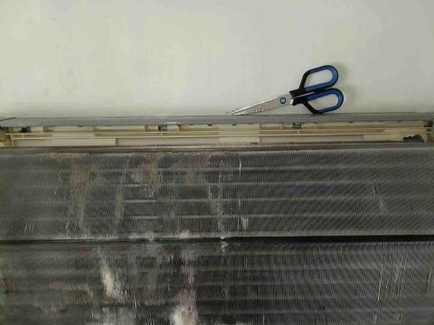 熊亮冷氣清洗保養 - 清洗前