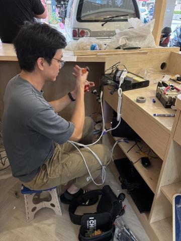 黃虹嘉 (嘉躍科技) -  黃虹嘉 (嘉躍科技) -