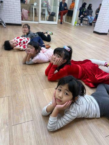 有光的孩子舞蹈空間 - 