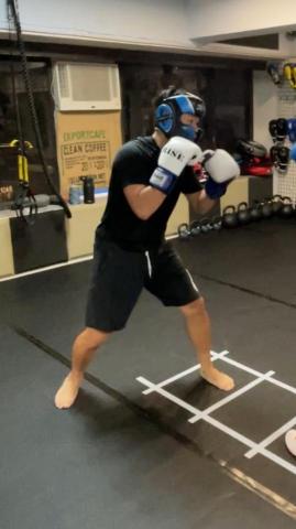 侯釋詠 - 拳擊運動教學