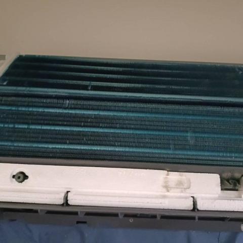 熊亮冷氣清潔工作室 - 