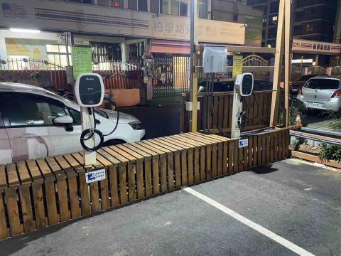 兆泓綠能(充電樁規劃、設備販售) - 平鎮停車場施工後