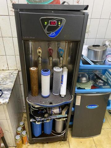 水芯工商淨水設備有限公司 - 飲水機更換濾心