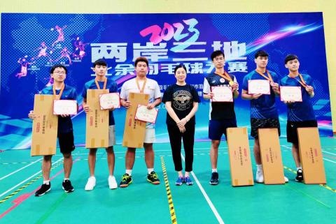 高翊盛 - 兩岸三地業餘羽球大賽