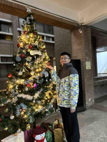 提供和成免治馬桶服務的專家劉冠甫