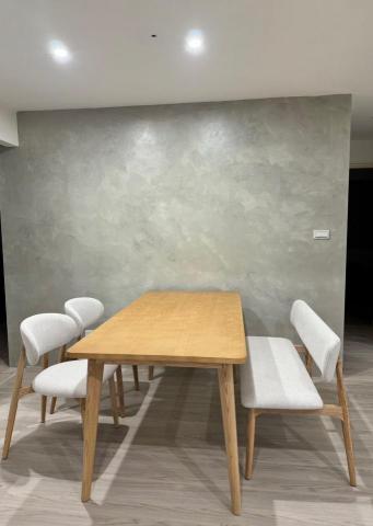 SashaLin - 斯曼特手刷藝術牆
塑膠卡扣地板