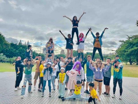 梨小姐 - 競技啦啦隊-隊員