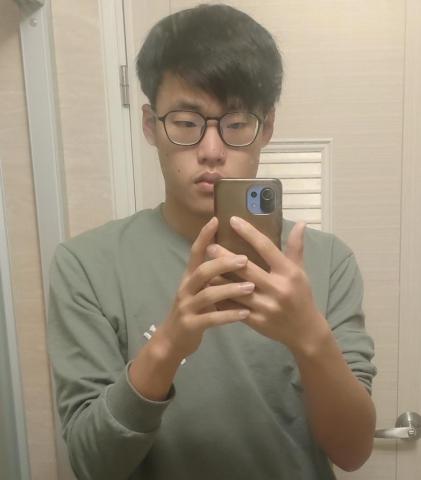 提供高中物理服務的專家田竣如