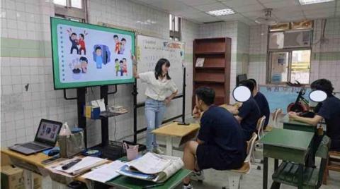 張棠淇 - 社交技巧授課