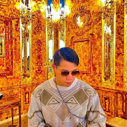 提供衝浪板貨運服務的專家曾家軒