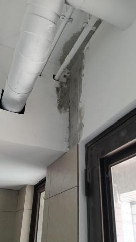 薛 - 先第一道水泥修補在批土研磨
才會堅固