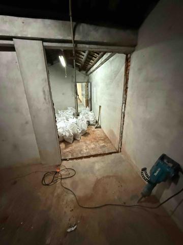 禾川拆除修繕團隊 - 室內磚牆拆除