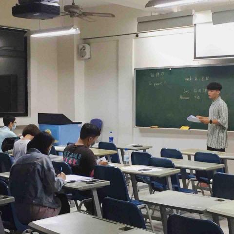 RickTseng - 於文藻外語大學授課