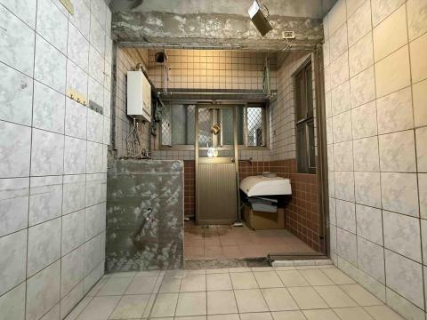 禾川拆除修繕團隊 - 室內局部打石