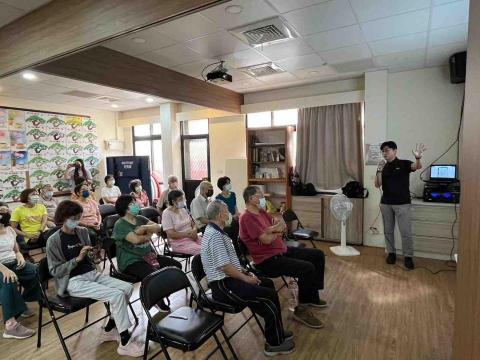 黃柏樺地政士事務所 - 