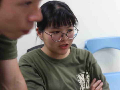 林佩宜 - 第二年帶營隊