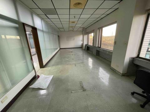 禾川拆除修繕團隊 - 商辦局部拆除案例