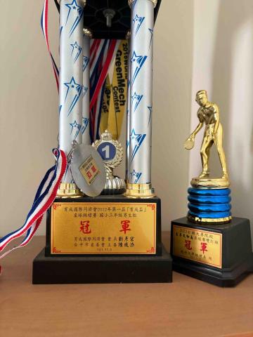 中興大學 - 育成盃冠軍 成大大物盃雙打冠軍