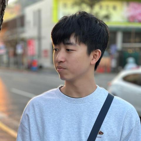 提供ipad維修費服務的專家陳彥龍