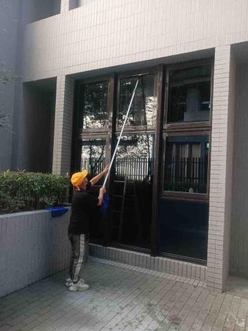 黃吉《環境維護清潔服務》 - 