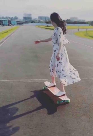 蔡芊晴 - 滑板長板教學