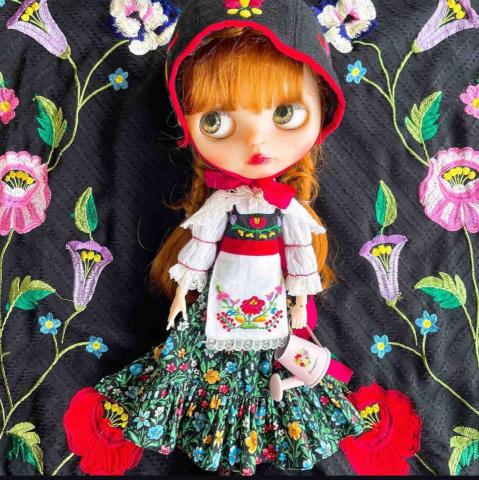 蔡芊晴 - 刺繡加服裝設計成品