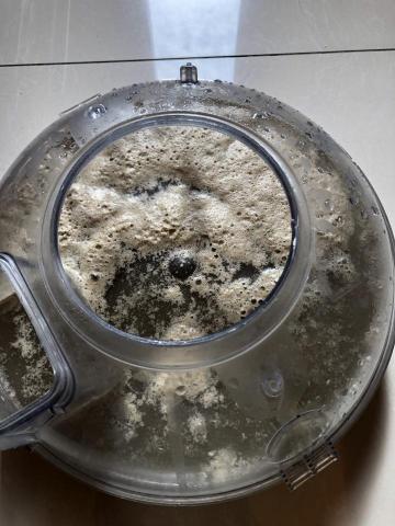 潔適家專業除蟎清潔 - 除塵瞞後的汙水效果