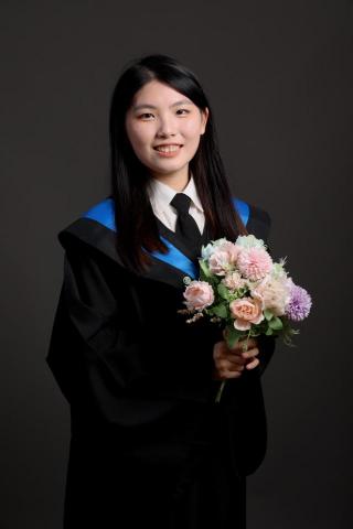 提供高中生物服務的專家黃芷葳