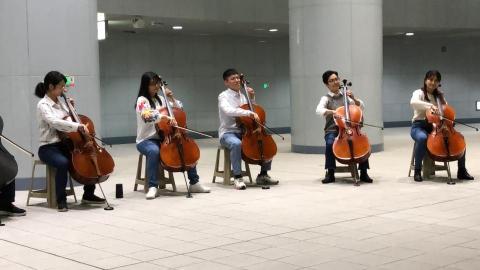 田老師音樂工作坊 - 聖誕節快閃演出