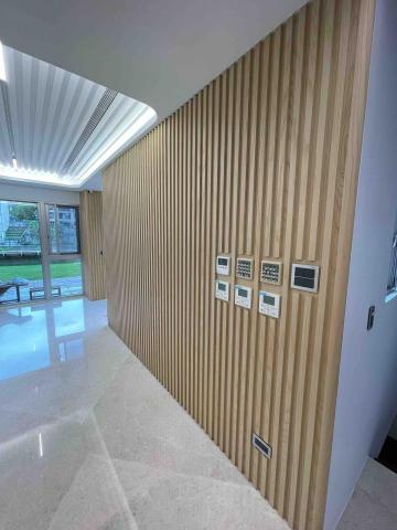 鼎寰室內設計 - 木作格柵造型門片