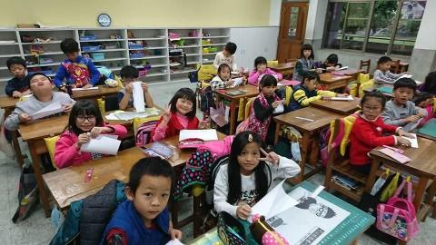 照片 - 學魔術的小孩