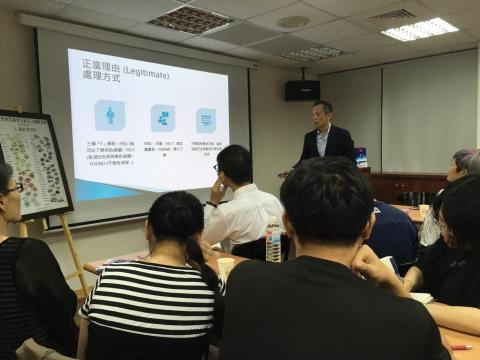 吳祚旭 - 學員專心聽講